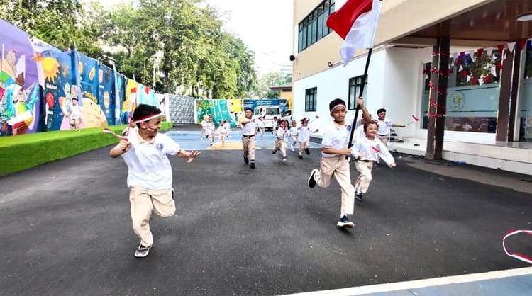 A Leading Educational Model Uniting Academic Excellence with Moral Values